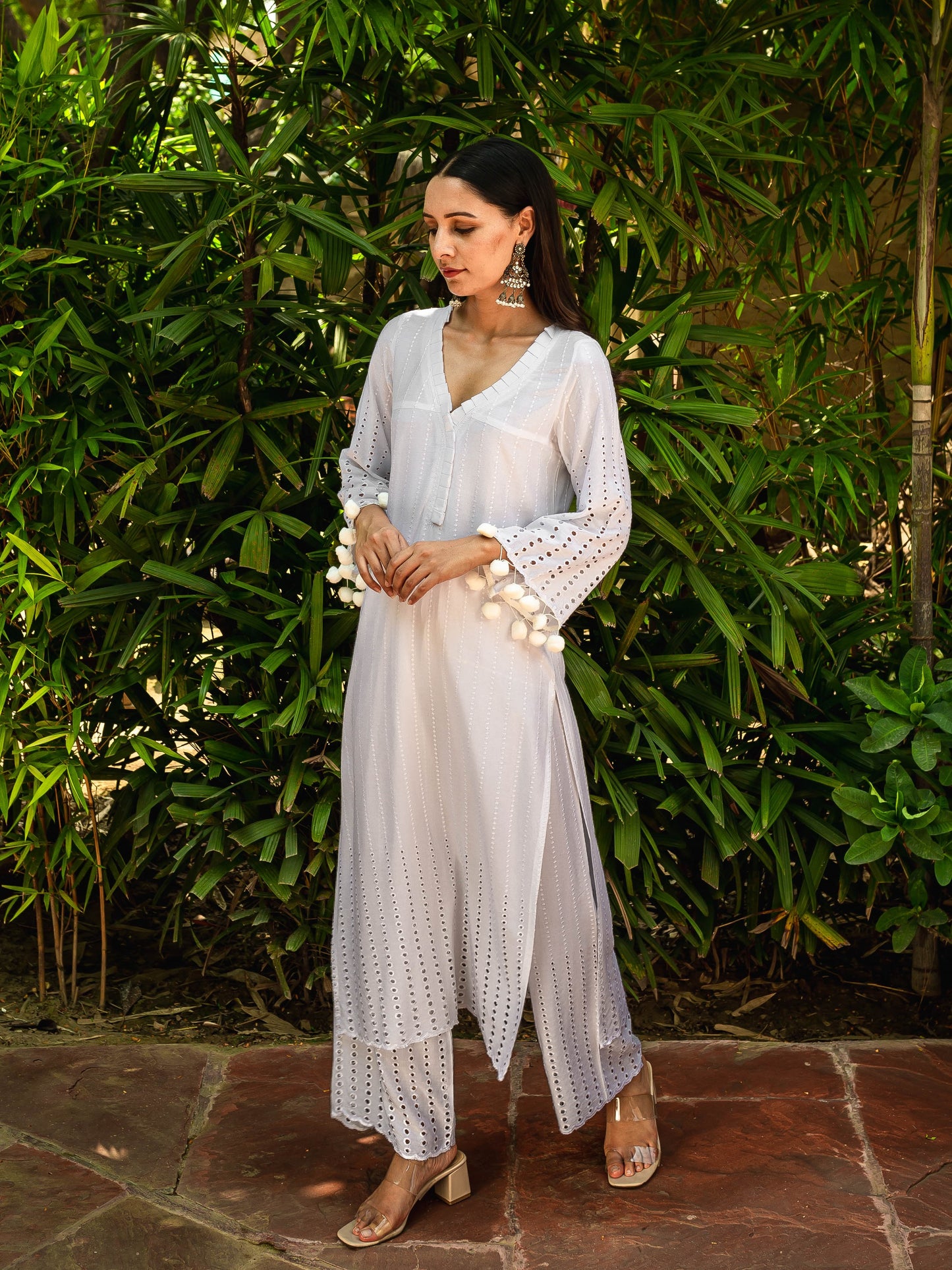Nysa white chikankari kurta set
