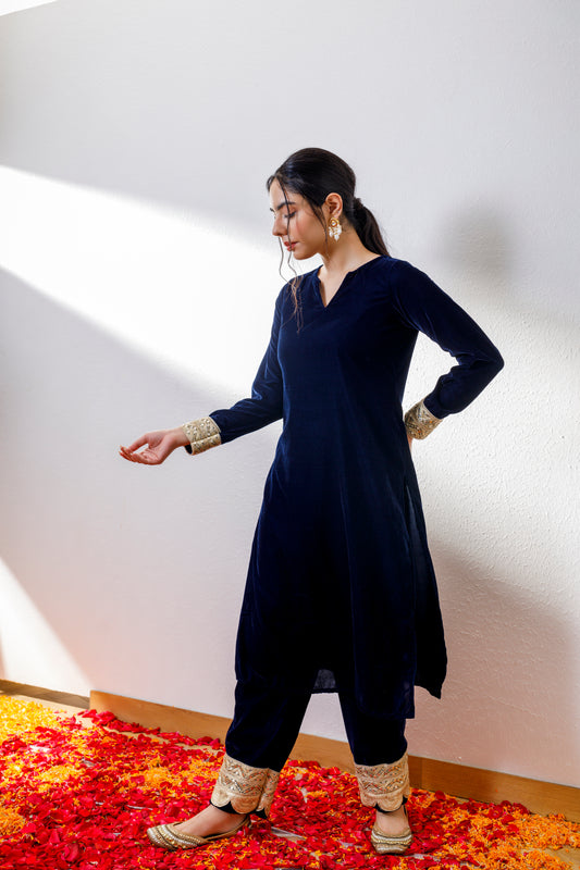Navy blue velvet kurta with palazzo (set of 2)