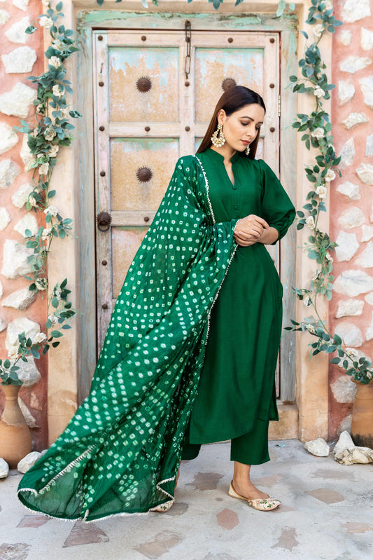 Emerald Green Silk Kurta And Pant With Bandhej Dupatta (Set of 3)
