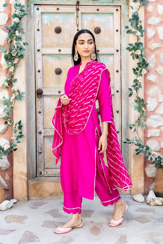 Rani Gulabi Silk Kurta And Pant With Dupatta (Set of 3)