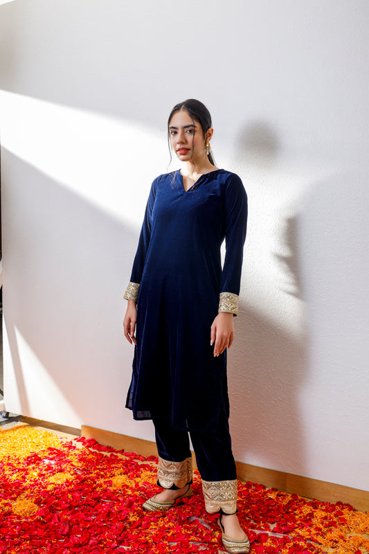 Navy blue velvet kurta with palazzo (set of 2)